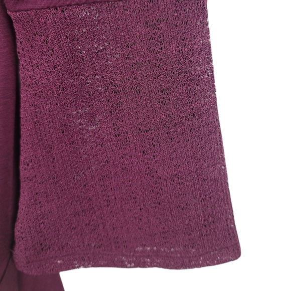 Burgundy V- neck Long sleeve Oversized mesh bell cuffs Tunic Top - Picture 9 of 16